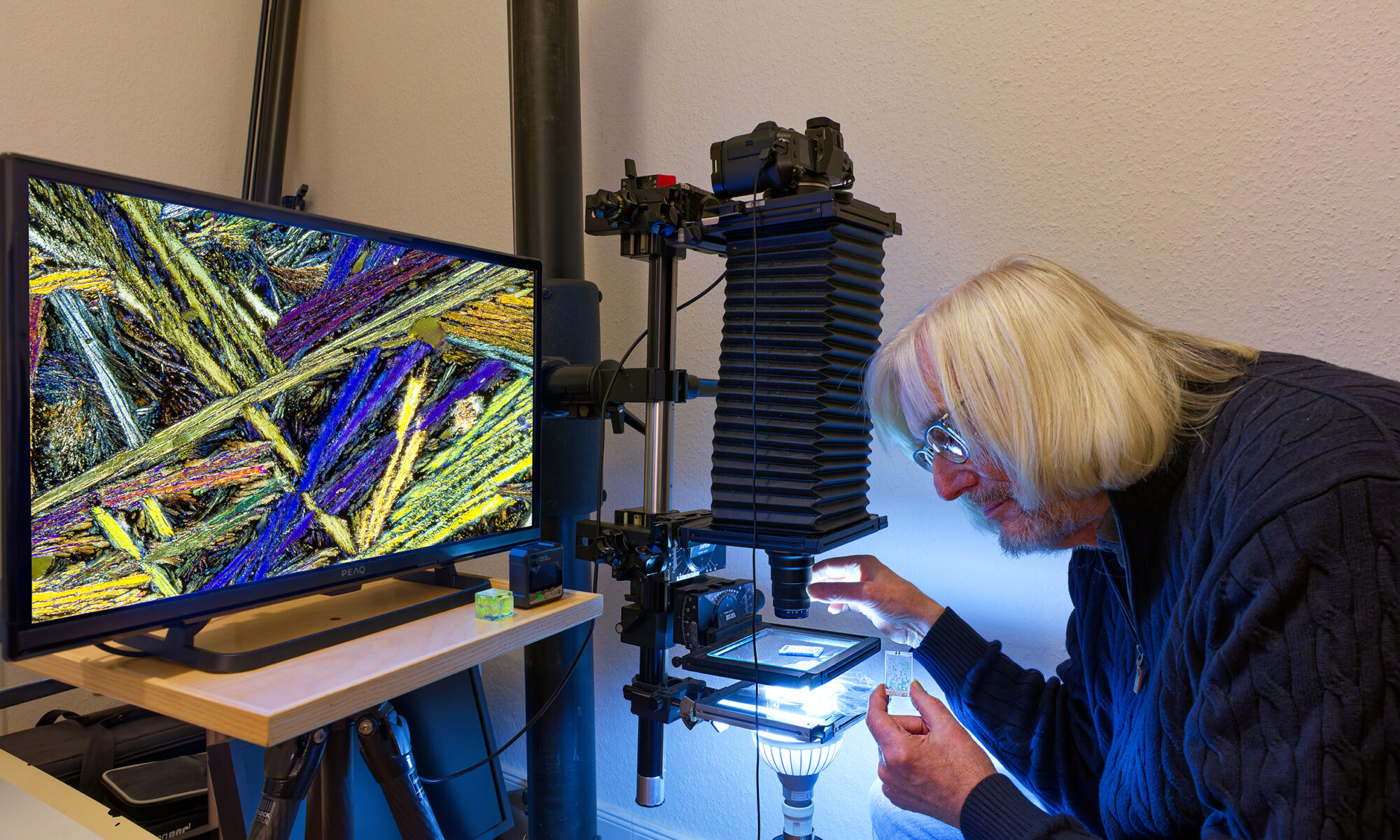 Ausstellung · Ich sehe, was ich weiss · Fotografie Bernd Perlbach · Bernd Perlbach bei der Arbeit