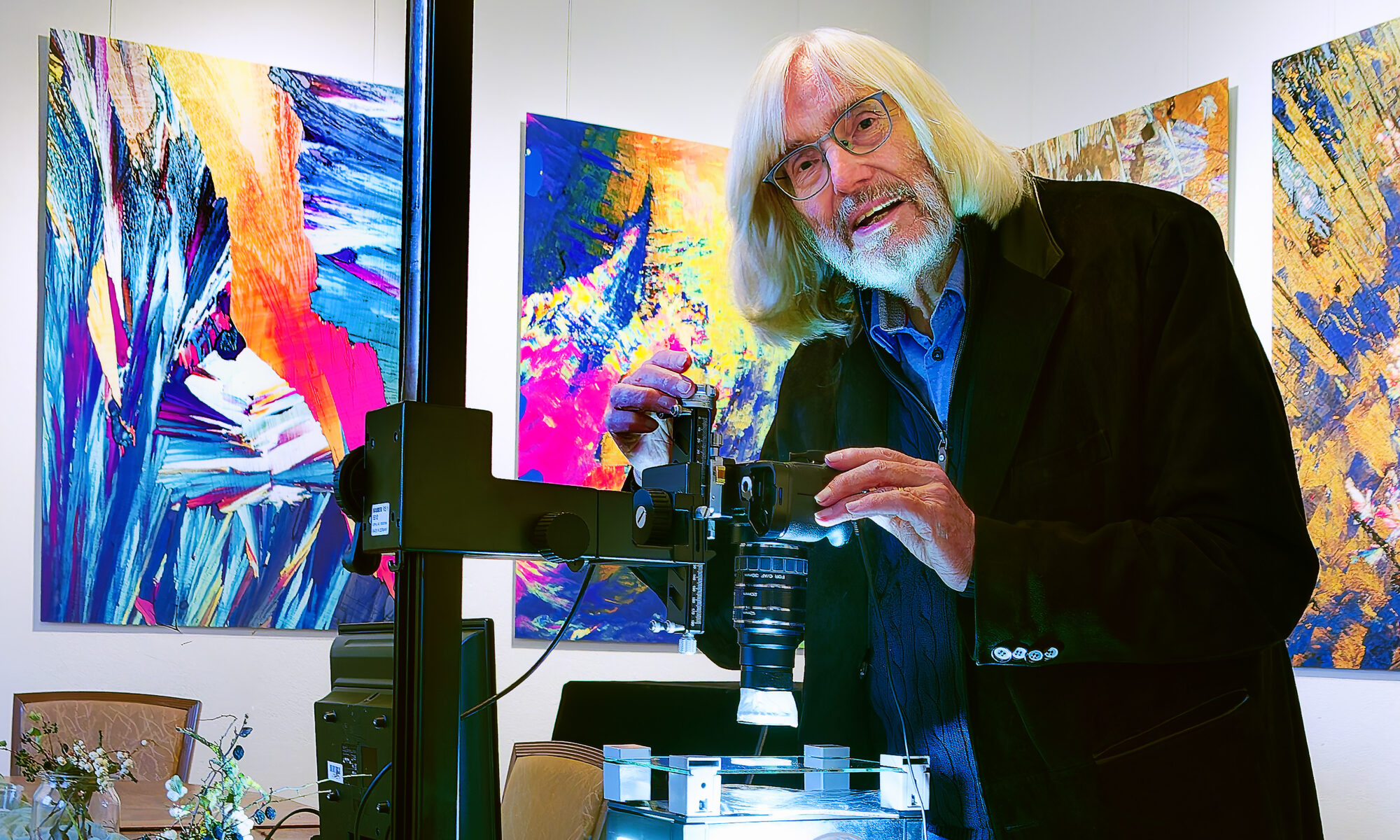 Ausstellung · Ich sehe, was ich weiss · Fotografie Bernd Perlbach · Bernd Perlbach bei der Arbeit